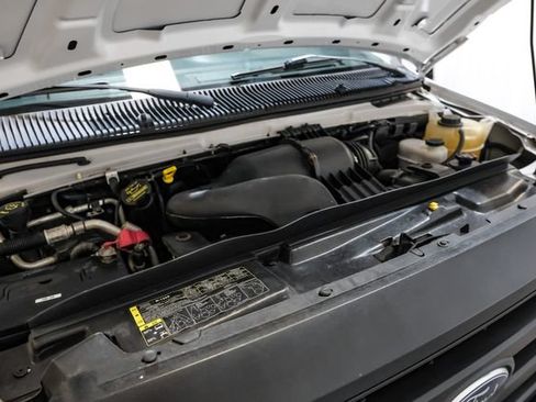 Used 2011 Ford E-150 and Econoline 150 RWD image 37
