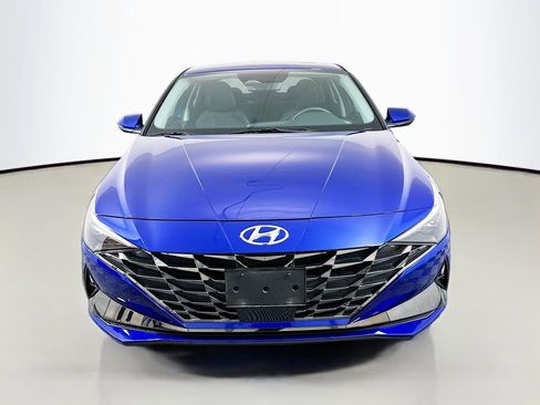 Used 2023 Hyundai Elantra Limited FWD image 2