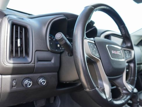 Used 2021 GMC Canyon Denali image 12