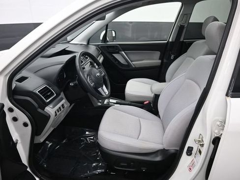 Used 2018 Subaru Forester 2.5i Premium AWD/4WD image 9