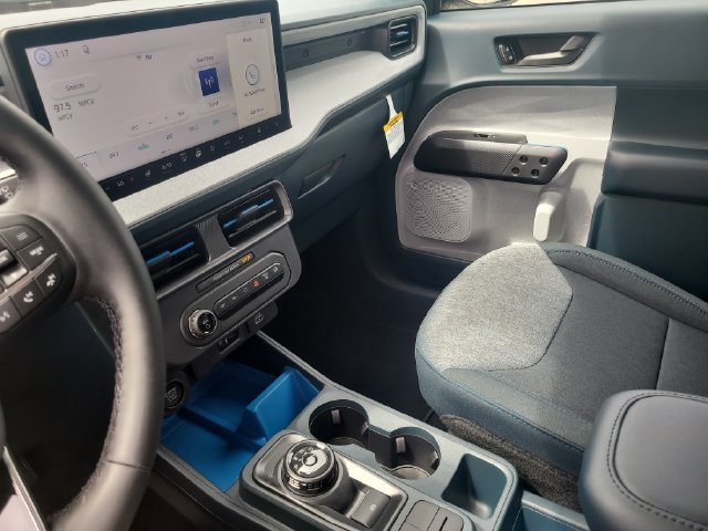 New 2026 Ford Maverick XLT w/ XLT Luxury Package FWD image 21