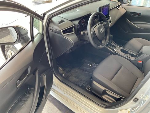 Certified 2025 Toyota Corolla LE FWD image 8