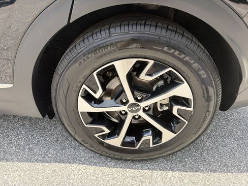 Used 2023 Kia Sportage EX FWD image 20