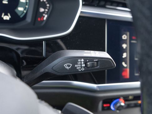 Used 2022 Audi Q3 2.0T Premium Plus image 25