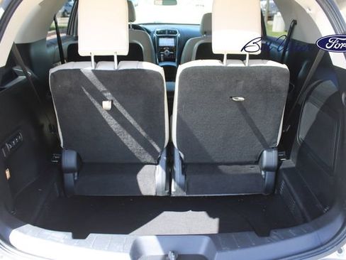 Used 2017 Ford Explorer Platinum AWD/4WD image 10