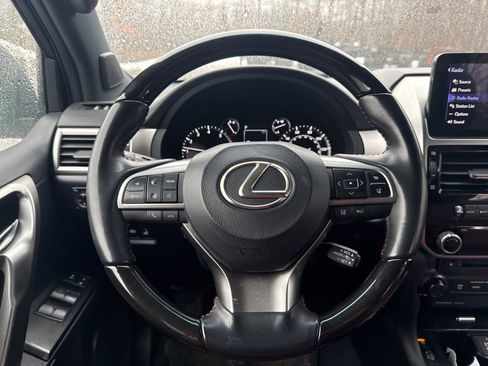 Used 2023 Lexus GX 460 Premium w/ Premium Package image 19