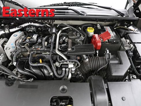 Used 2023 Nissan Sentra SR w/ SR Premium Package FWD image 7