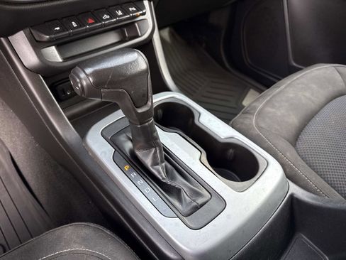 Used 2020 Chevrolet Colorado LT w/ Safety Package image 27