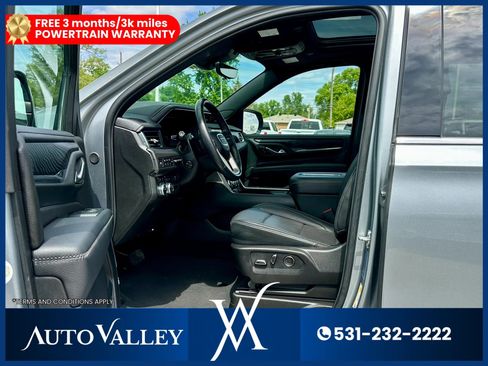 Used 2024 GMC Yukon XL Denali w/ Advanced Technology Package AWD/4WD image 15