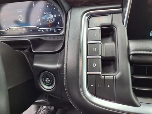Used 2023 Chevrolet Tahoe Z71 w/ Luxury Package AWD/4WD image 30