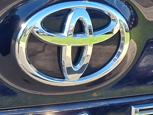 Used 2022 Toyota Camry LE FWD image 28
