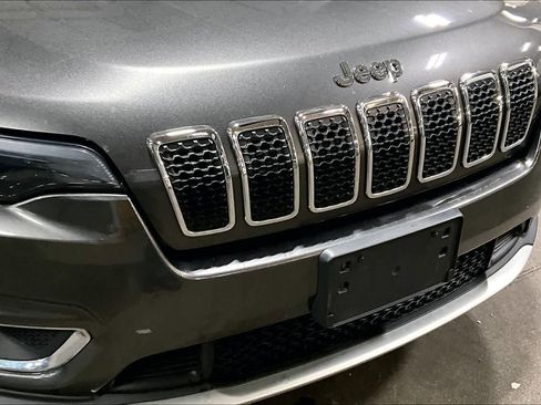 Used 2020 Jeep Cherokee Limited image 30