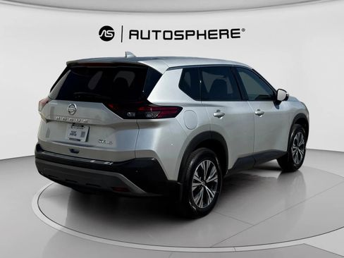 Used 2021 Nissan Rogue SV image 10