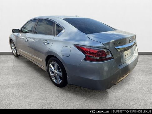 Used 2015 Nissan Altima 2.5 SV FWD image 4
