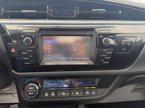 Used 2016 Toyota Corolla S FWD image 23