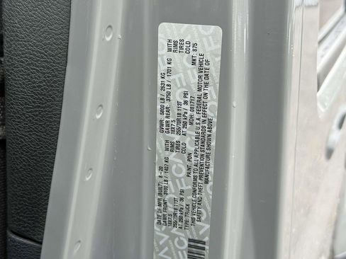 Used 2020 Jeep Gladiator Sport image 30