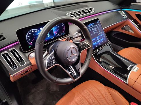 Used 2023 Mercedes-Benz S 580 4MATIC Sedan image 4