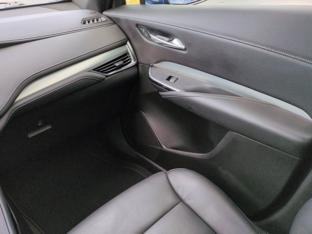 Used 2023 Cadillac XT4 Premium Luxury w/ Driver Assist Package FWD image 17