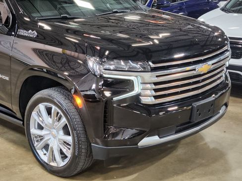 Used 2024 Chevrolet Tahoe High Country w/ Advanced Technology Package AWD/4WD image 13