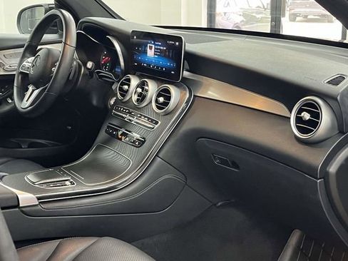 Used 2021 Mercedes-Benz GLC 300 4MATIC image 28