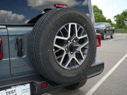 New 2026 Jeep Wrangler Unlimited Sahara AWD/4WD image 42