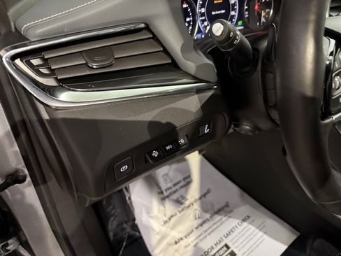 Used 2024 Buick Enclave Premium w/ Experience Buick Package image 13