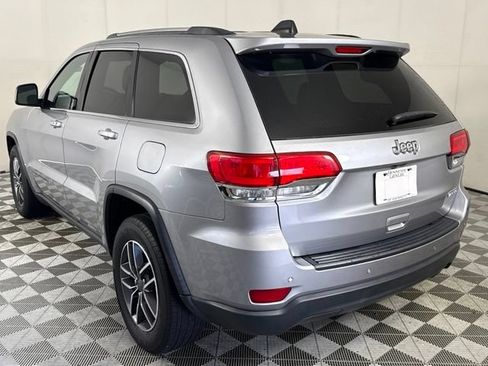 Used 2019 Jeep Grand Cherokee Laredo w/ Laredo X Package RWD image 4