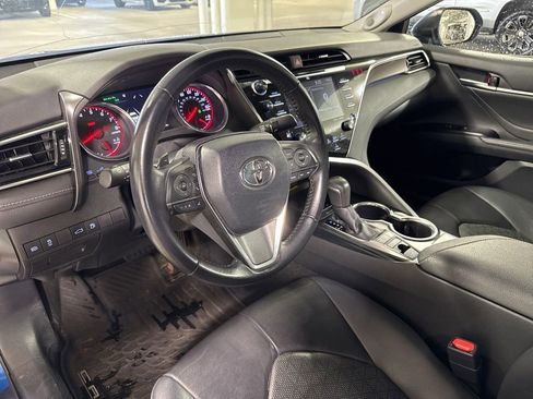 Used 2018 Toyota Camry XSE w/ Audio Package image 9