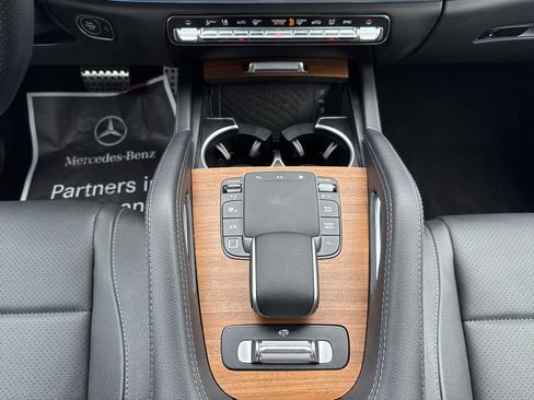Certified 2025 Mercedes-Benz GLS 450 4MATIC image 22