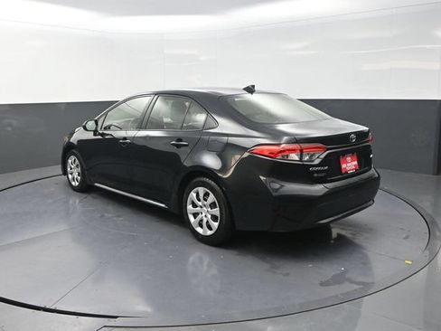 Certified 2021 Toyota Corolla LE FWD image 6