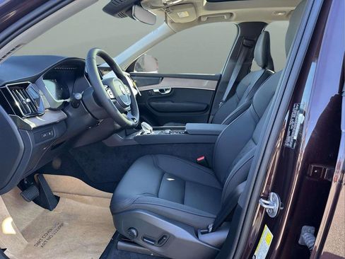New 2025 Volvo XC90 T8 Plus w/ Protection Package Premier image 15