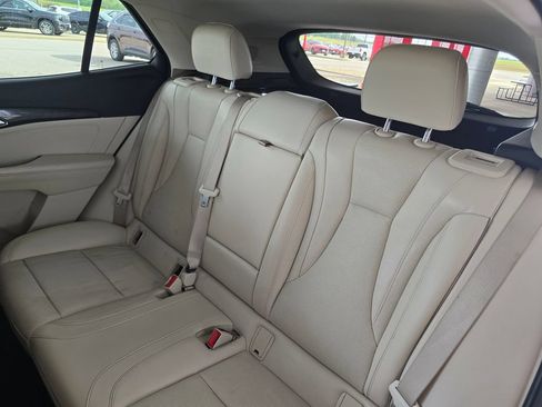 Used 2021 Buick Envision Essence FWD image 17