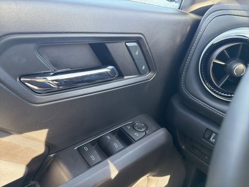 Used 2024 Chevrolet Colorado LT w/ LT Convenience Package III image 32