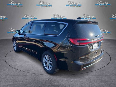 New 2026 Chrysler Pacifica Limited AWD/4WD image 5