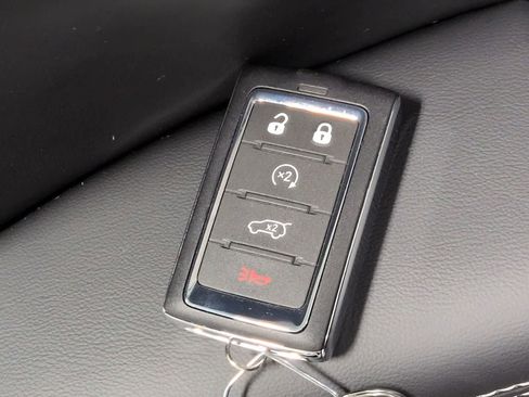 Used 2025 Jeep Grand Cherokee L Limited image 35