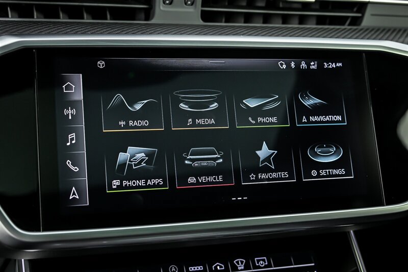 Used 2022 Audi RS 6 AWD/4WD image 24