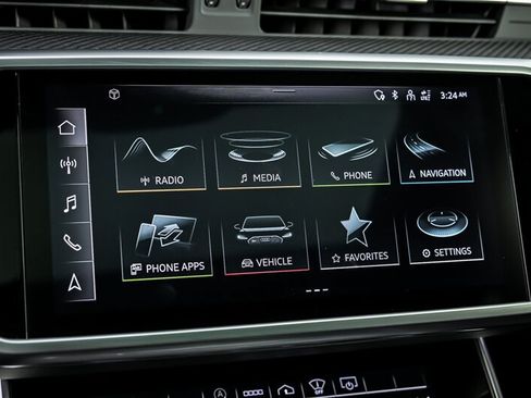 Used 2022 Audi RS 6 AWD/4WD image 24