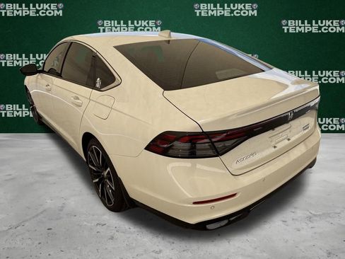 Used 2024 Honda Accord Touring image 6