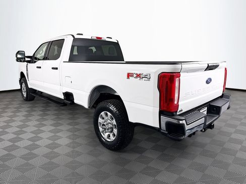 Used 2024 Ford F350 XLT w/ FX4 Off-Road Package AWD/4WD image 5