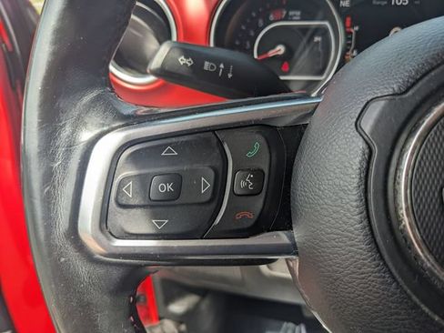 Used 2018 Jeep Wrangler Unlimited Rubicon AWD/4WD image 19