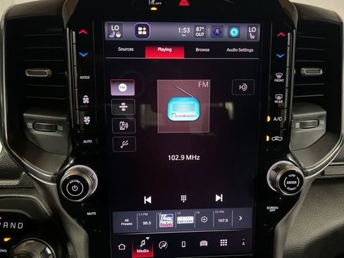 Used 2025 RAM 1500 Laramie image 25