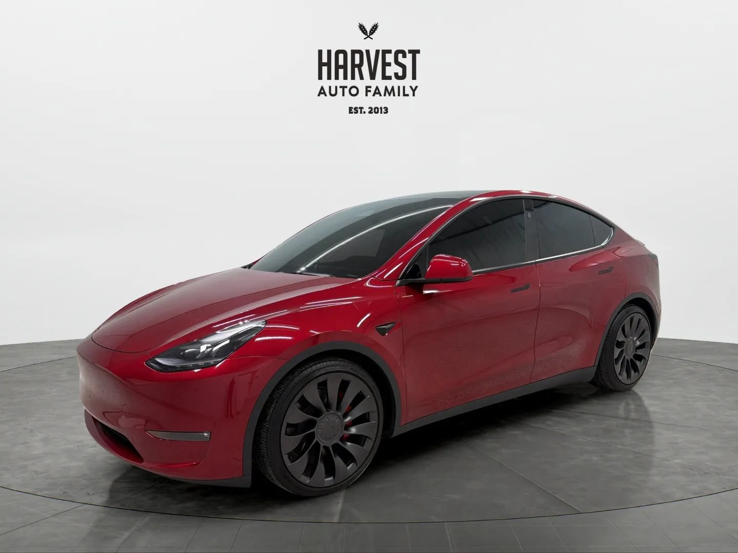 Used 2024 Tesla Model Y Performance AWD/4WD image 1