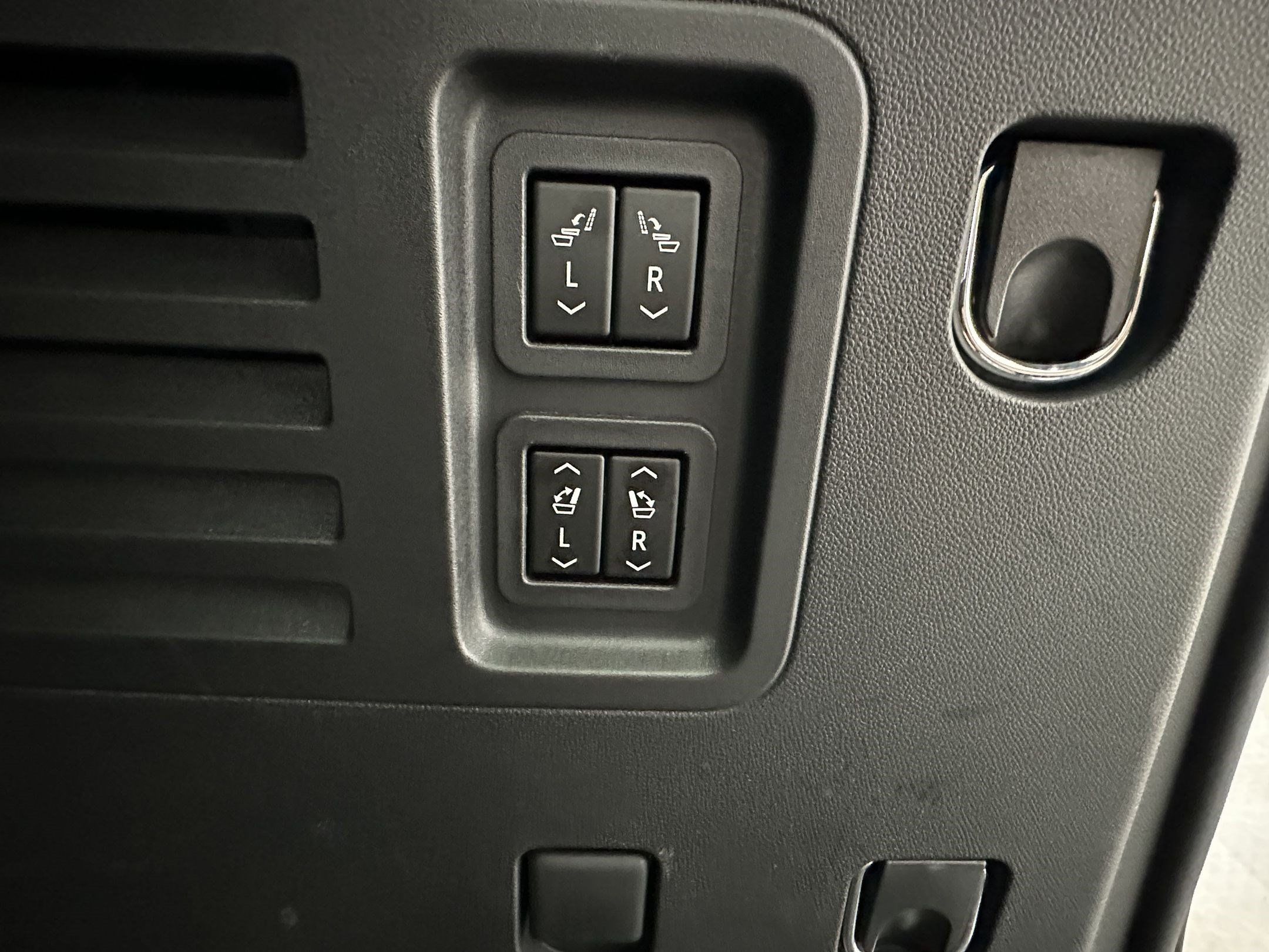Certified 2026 Chevrolet Traverse High Country w/ LPO, Floor Liner Package AWD/4WD image 20