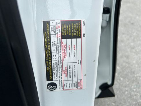 Used 2023 Nissan Ariya FWD image 69