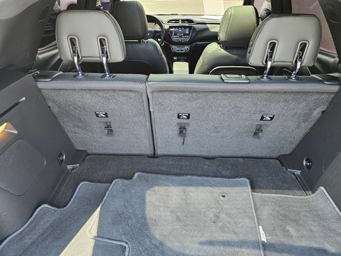 Used 2022 Chevrolet TrailBlazer RS w/ Sun and Liftgate Package FWD image 19