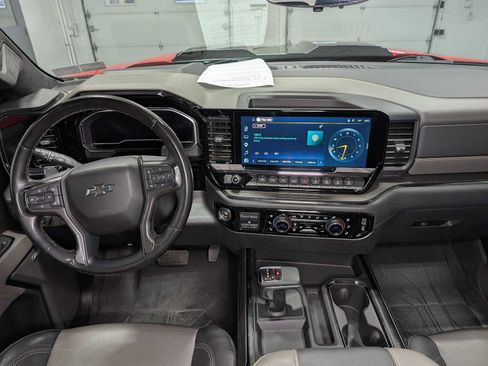 Certified 2023 Chevrolet Silverado 1500 ZR2 w/ Technology Package AWD/4WD image 18