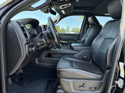 Used 2019 RAM 3500 Limited w/ Max Tow Package AWD/4WD image 17