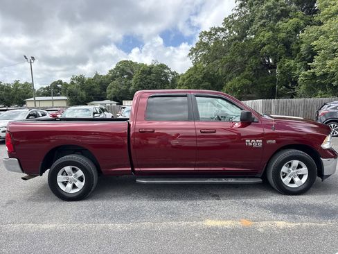 Used 2019 RAM 1500 Classic SLT RWD image 6