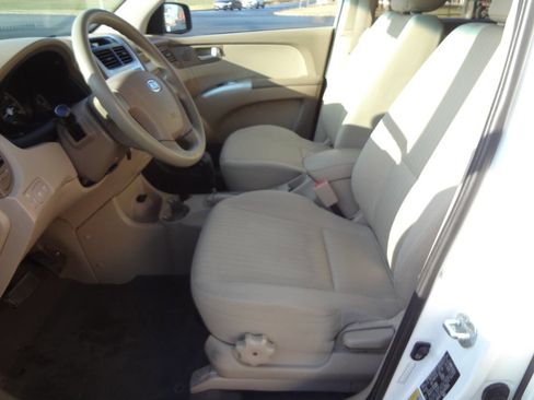 Used 2009 Kia Sportage LX image 10