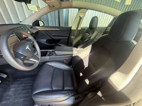 Used 2024 Tesla Model Y Long Range AWD/4WD image 14
